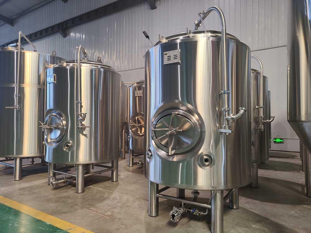1500L Double wall bright beer tank